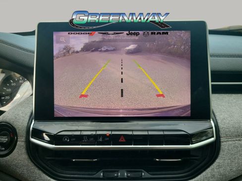 Used 2023 Jeep Compass Latitude image 20