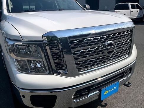 Used 2019 Nissan Titan SV w/ SV Convenience Package AWD/4WD image 30