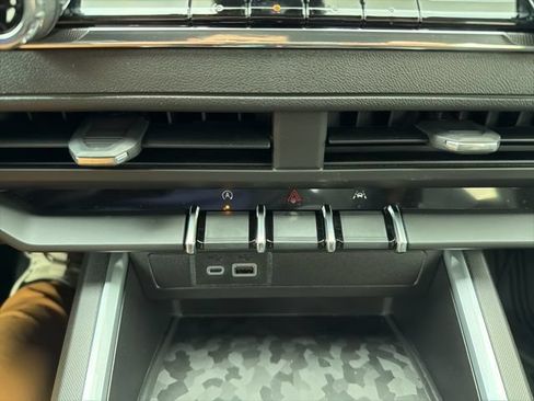 New 2026 Chevrolet Colorado W/T w/ WT Custom Package AWD/4WD image 32