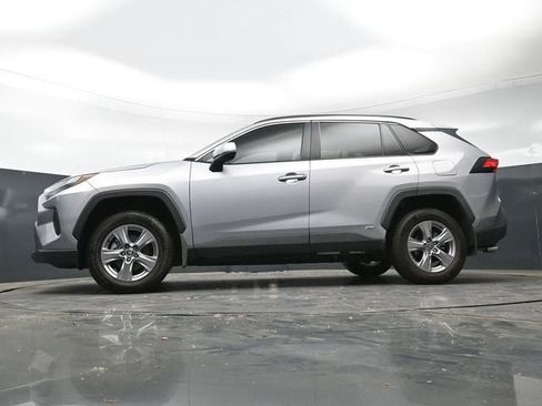 Used 2023 Toyota RAV4 XLE AWD/4WD image 28