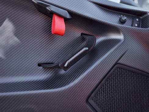 Used 2024 Lamborghini Huracan STO image 40