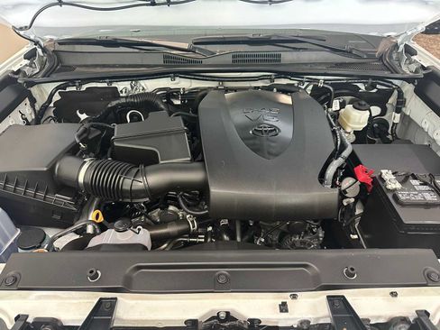 Certified 2023 Toyota Tacoma TRD Sport w/ Black Out Package (TMS) AWD/4WD image 9