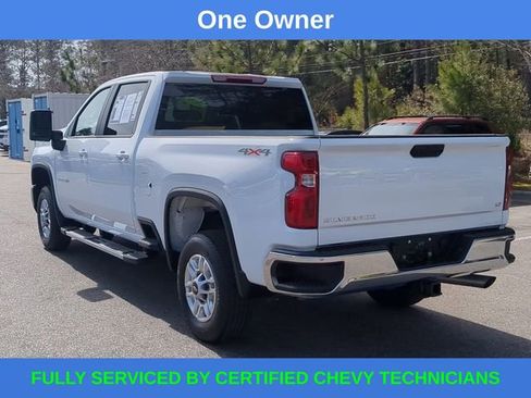 Used 2025 Chevrolet Silverado 2500 LT w/ Convenience Package image 9