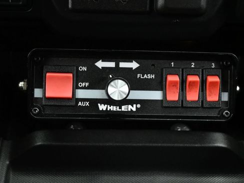 Used 2019 Chevrolet Silverado 1500 RST w/ All-Star Edition AWD/4WD image 38