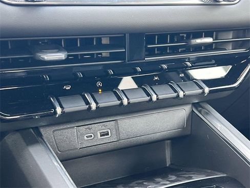 New 2026 GMC Canyon Elevation image 20