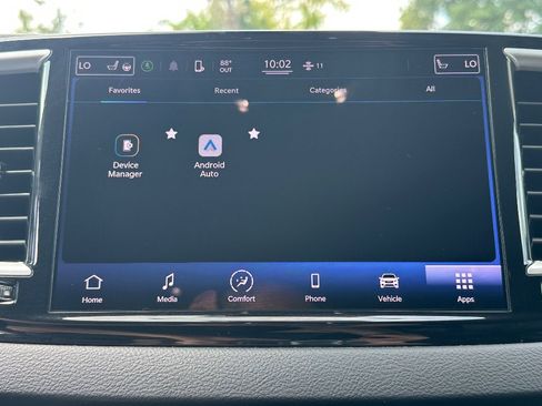 Used 2022 Chrysler Pacifica Touring-L FWD image 25