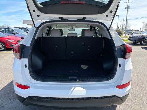 Used 2017 Hyundai Tucson SE AWD/4WD image 35