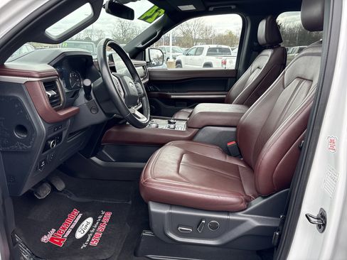 Used 2024 Ford Expedition Max Limited AWD/4WD image 15