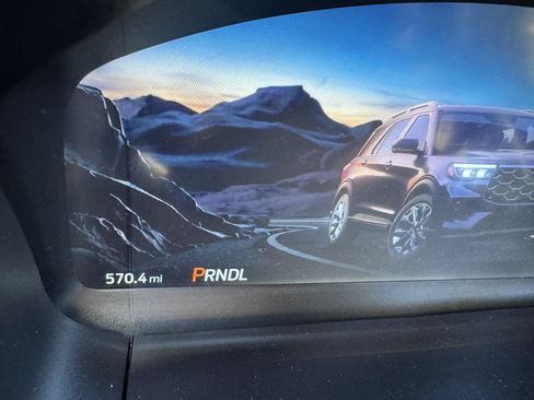 Used 2026 Ford Explorer Active w/ Active Comfort Package AWD/4WD image 10