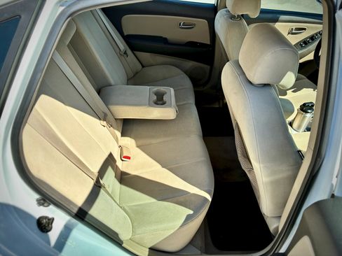 Used 2007 Hyundai Elantra GLS FWD image 34