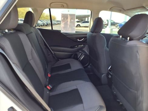 Used 2025 Subaru Outback Premium image 20