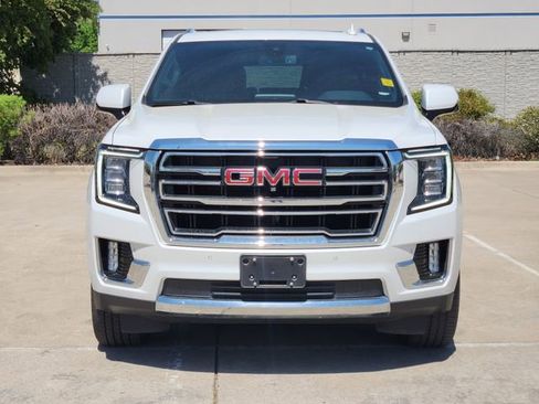 Used 2021 GMC Yukon SLT w/ SLT Premium Package image 2