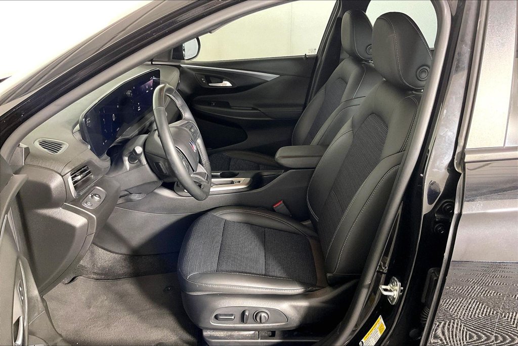 Used 2024 Buick Envista Preferred w/ Convenience I Package FWD image 31