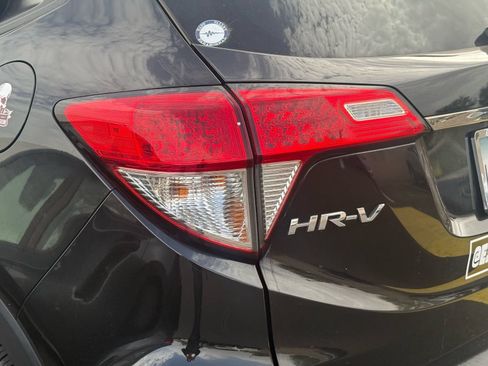 Used 2022 Honda HR-V EX image 10