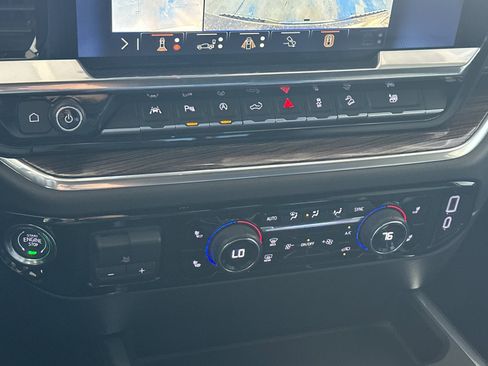 Used 2025 Chevrolet Silverado 1500 LT Trail Boss w/ LT Trail Boss Premium Package image 18