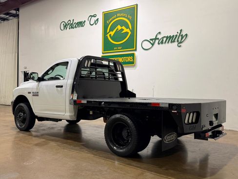 Used 2018 RAM 3500 Tradesman w/ Chrome Appearance Group image 6