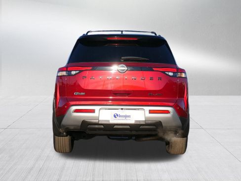 Used 2023 Nissan Pathfinder SL w/ Lighting Package (N92) image 4