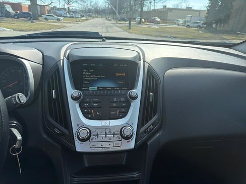 Used 2016 Chevrolet Equinox LT w/ Convenience Package image 12