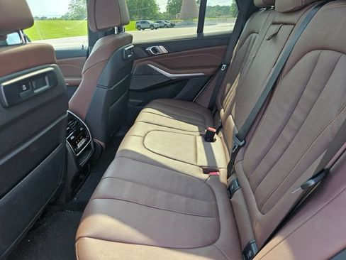 Used 2021 BMW X5 xDrive40i w/ Premium Package AWD/4WD image 23