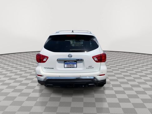 Used 2018 Nissan Pathfinder Platinum AWD/4WD image 6