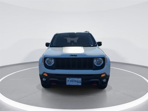 Used 2023 Jeep Renegade Trailhawk image 3