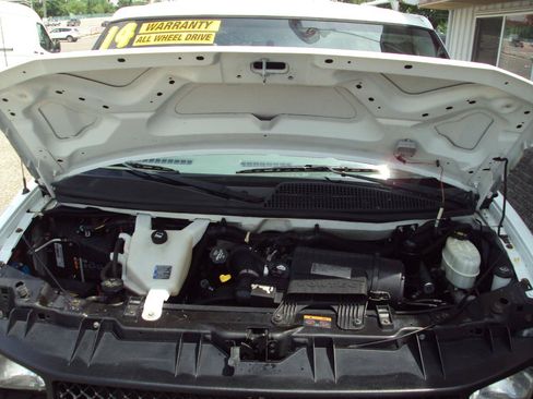 Used 2014 Chevrolet Express 1500 AWD image 30