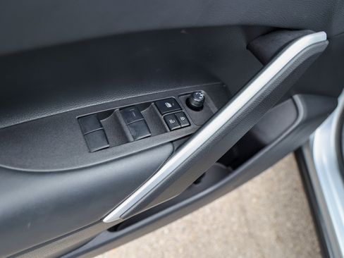 Used 2026 Toyota Corolla Cross XSE w/ Convenience Package image 33