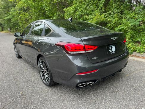 Used 2018 Genesis G80 3.3T Sport RWD image 4