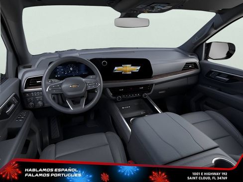 New 2026 Chevrolet Suburban LT w/ Comfort Package AWD/4WD image 9