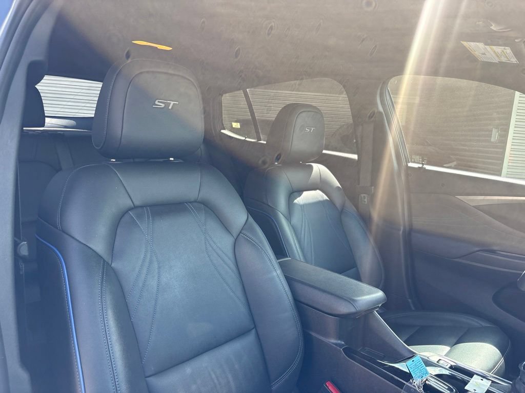 Used 2025 Buick Envista Sport Touring w/ Convenience I Package FWD image 16