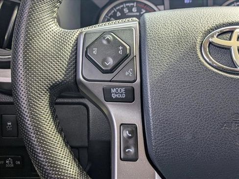 Certified 2020 Toyota Tacoma SR5 image 11