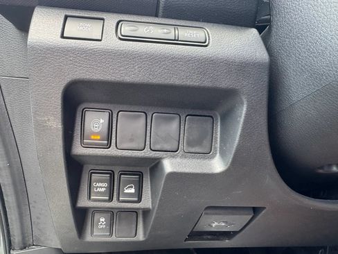 Used 2022 Nissan Frontier S w/ Technology Package AWD/4WD image 12