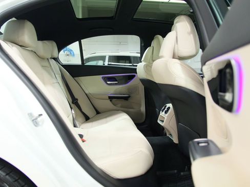 Certified 2025 Mercedes-Benz C 300 4MATIC Sedan image 25