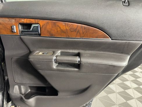 Used 2015 Lincoln MKX AWD w/ Equipment Group 102A image 48