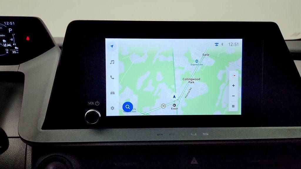 Used 2024 Toyota Prius Prime FWD image 18