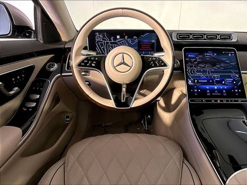 Used 2024 Mercedes-Benz S 580 4MATIC Sedan image 13