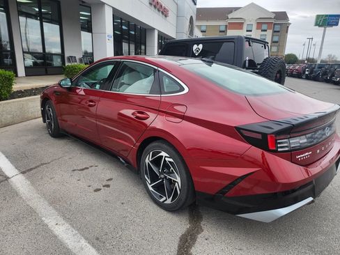 Used 2024 Hyundai Sonata SEL w/ Convenience Package image 3