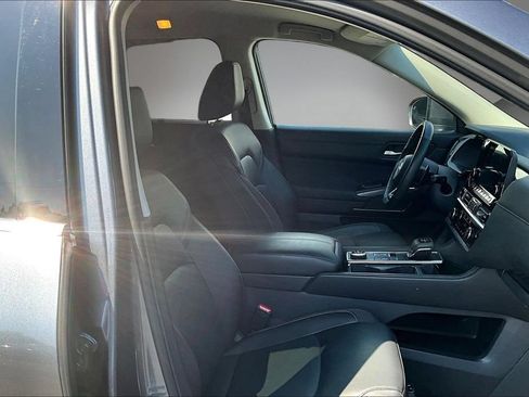 Certified 2025 Nissan Pathfinder SL AWD/4WD image 29