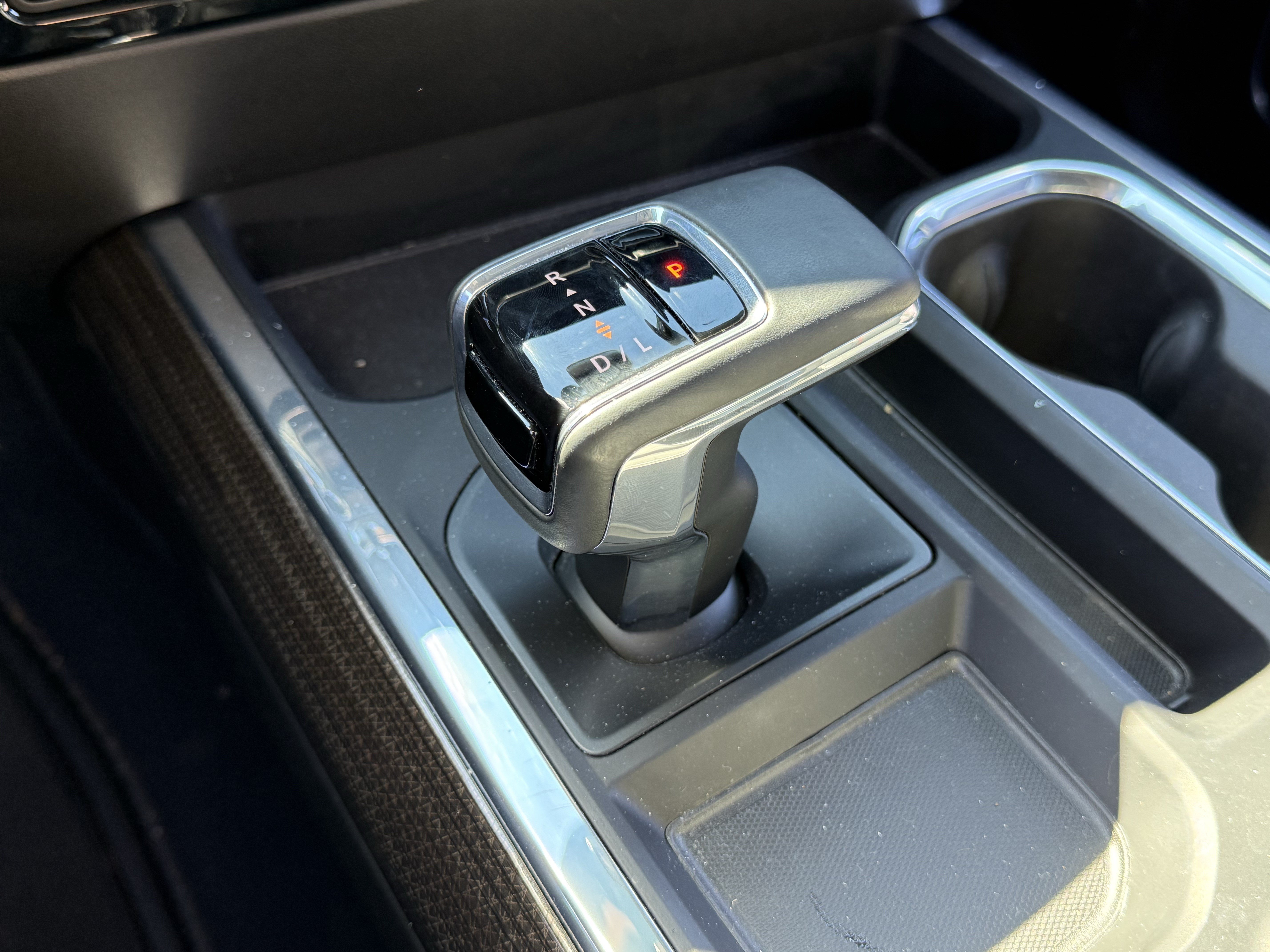 Used 2025 Chevrolet Silverado 1500 RST AWD/4WD image 15