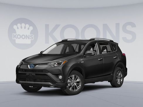 Used 2017 Toyota RAV4 XLE w/ All Weather Liner Package AWD/4WD image 1