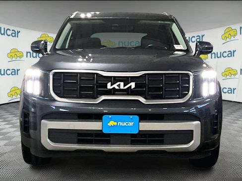 Used 2023 Kia Telluride S image 2