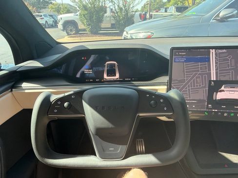 Used 2024 Tesla Model X Plaid AWD/4WD image 12