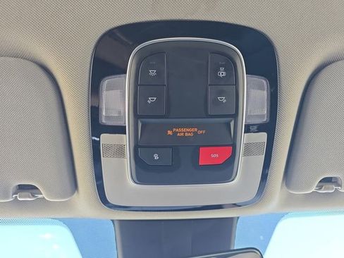 Used 2023 Hyundai Santa Fe SEL FWD image 7