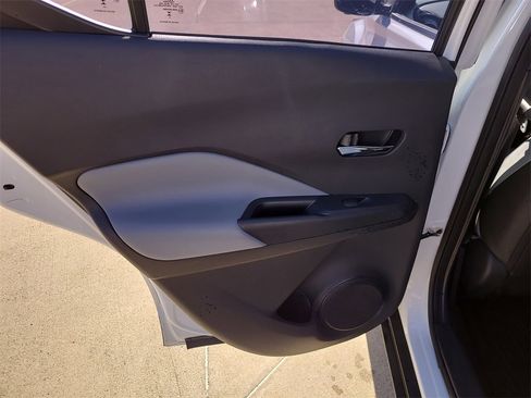 Certified 2023 Nissan Kicks SR w/ SR Premium Package image 16