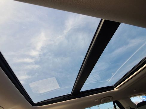 Used 2023 Honda Pilot Elite image 34