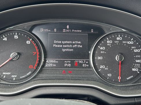 Used 2023 Audi Q5 2.0T Premium w/ Convenience Package image 22