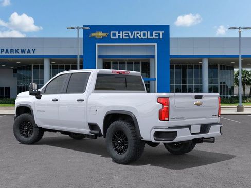 New 2026 Chevrolet Silverado 2500 ZR2 AWD/4WD image 3