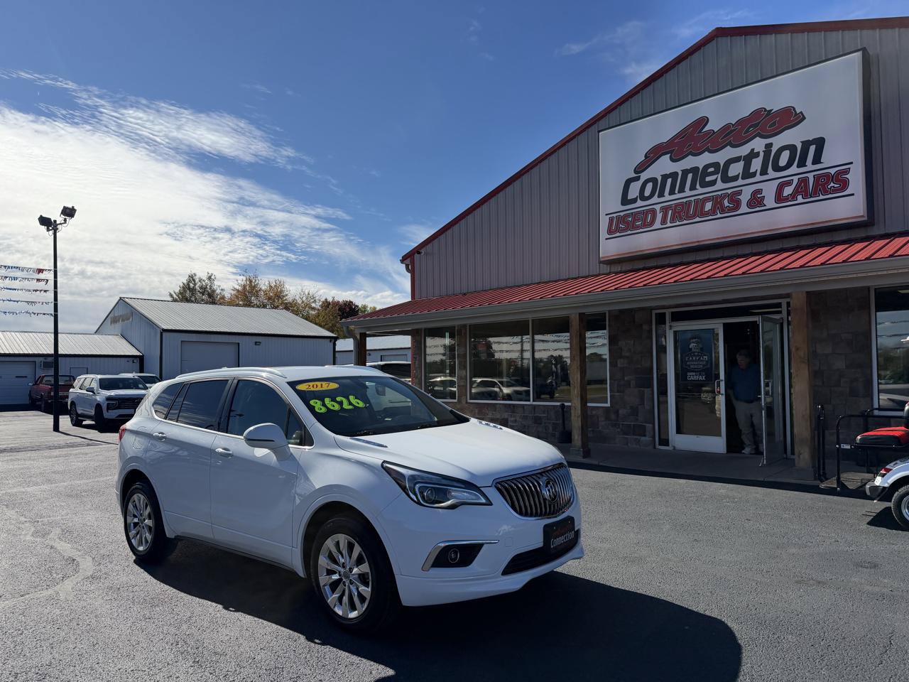Used 2017 Buick Envision Essence AWD/4WD image 2