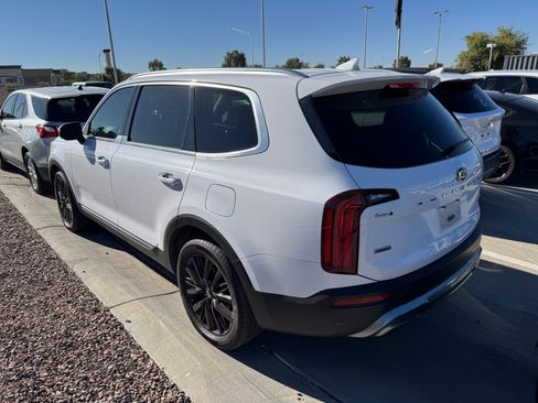 Used 2021 Kia Telluride SX image 3