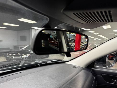 Used 2022 Nissan Pathfinder SV image 28